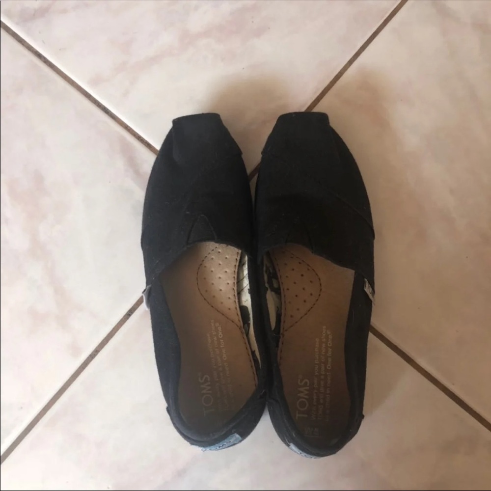 Black Toms Size 5